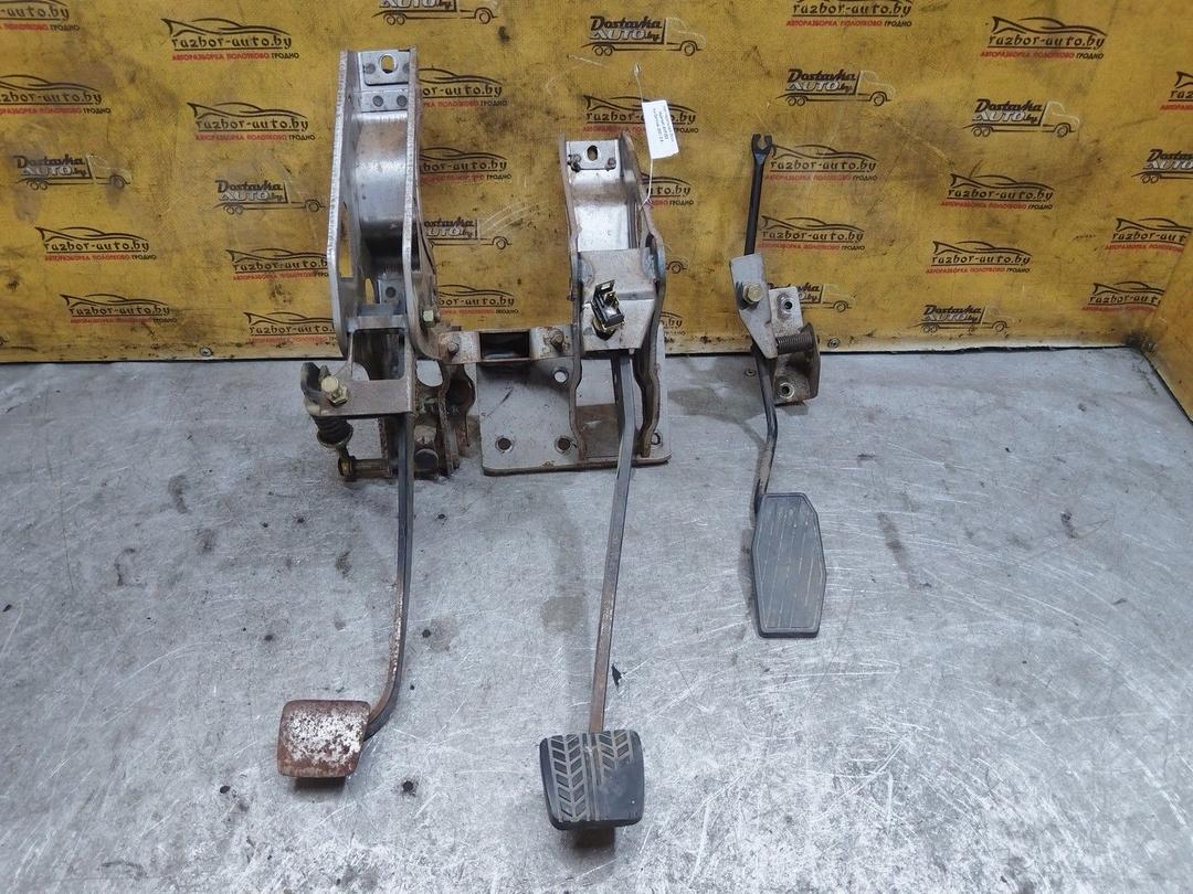 Узел педальный (блок педалей) 9XP2E5 Kia Carnival - Фото 1