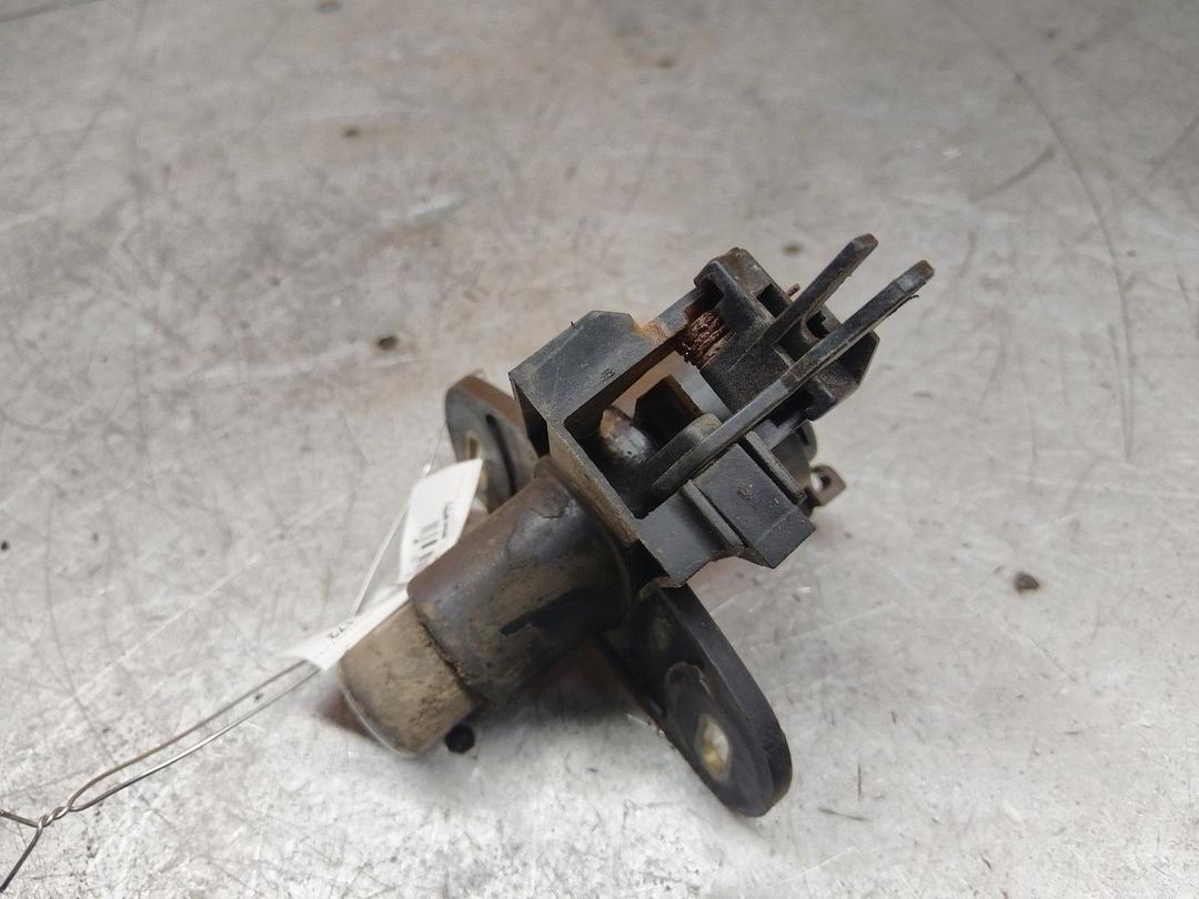 Кнопка открытия багажника IFACMX Opel Astra купить