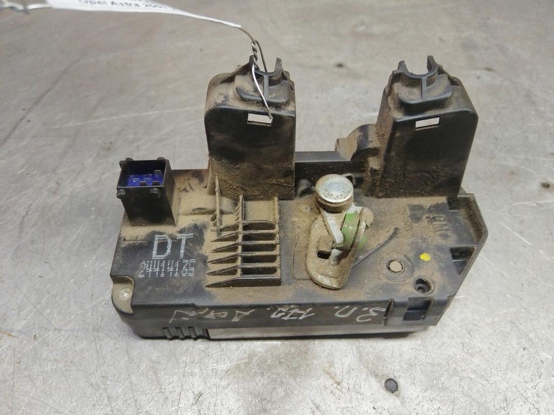 Замок двери задней правой DMYJ3N Opel Astra купить