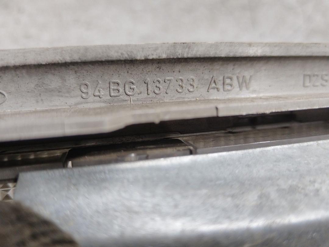 Фонарь салона (плафон) QV12I3 Ford Mondeo купить в магазине запчастей бу