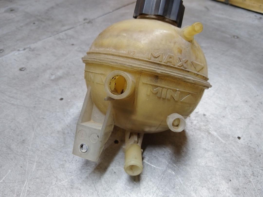 Бачок расширительный HPPR4X Peugeot 307 купить