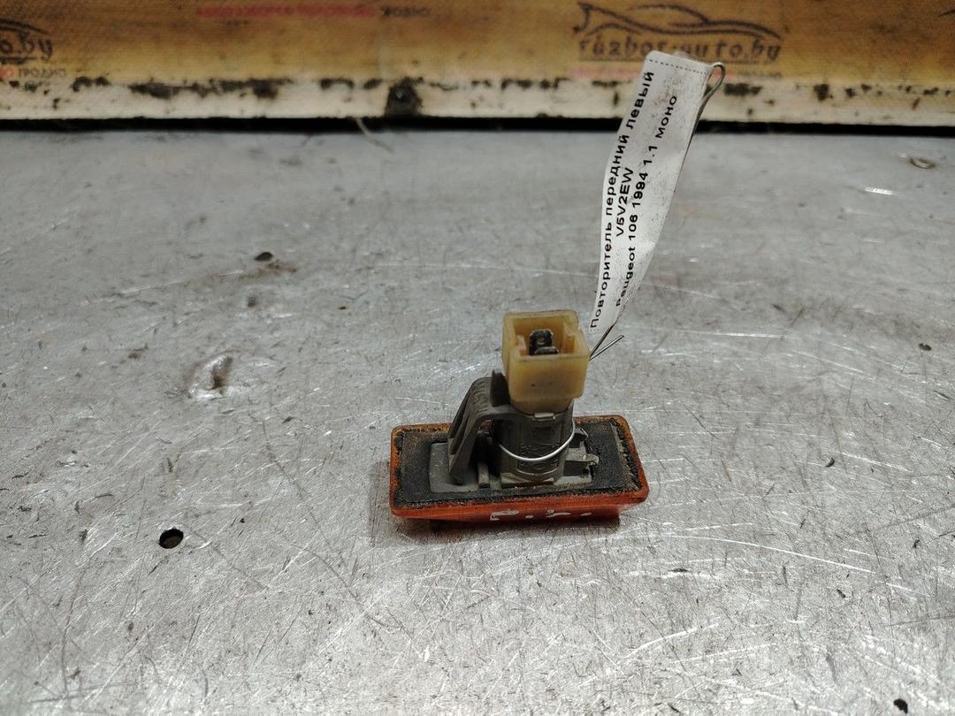 Повторитель передний левый V5V2EW Peugeot 106 - Фото 3