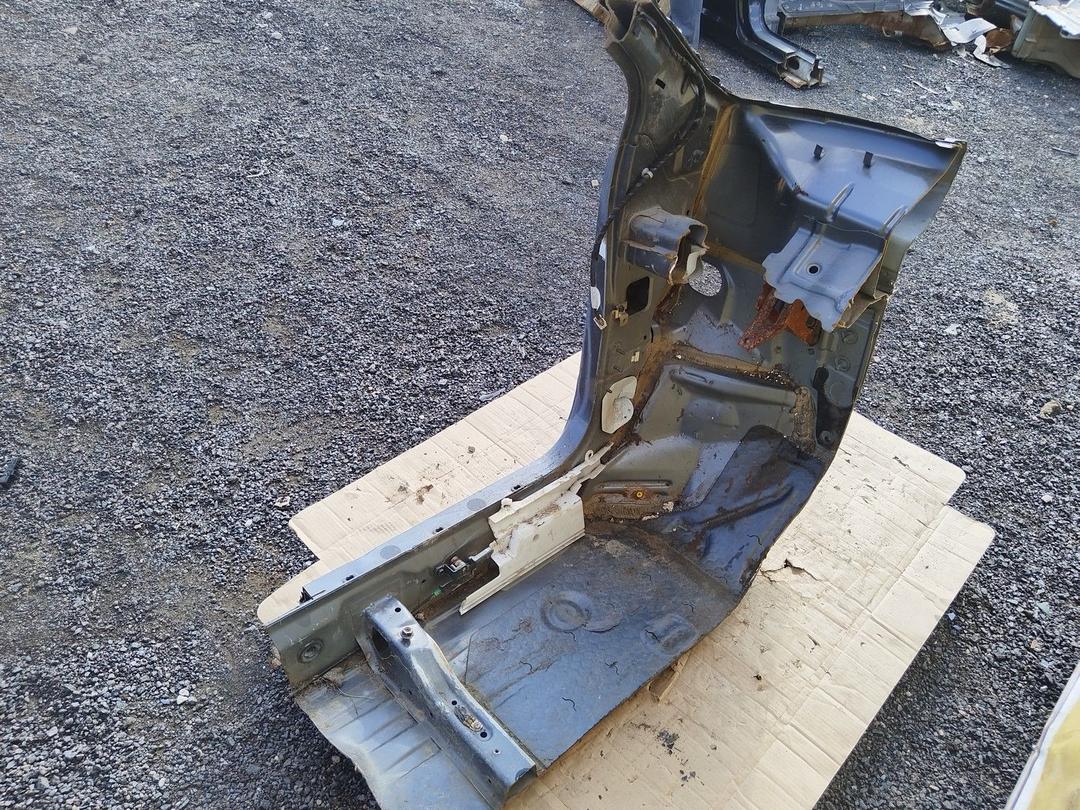 Стойка кузовная передняя левая B4BHFG Mitsubishi Space Star купить в магазине запчастей бу