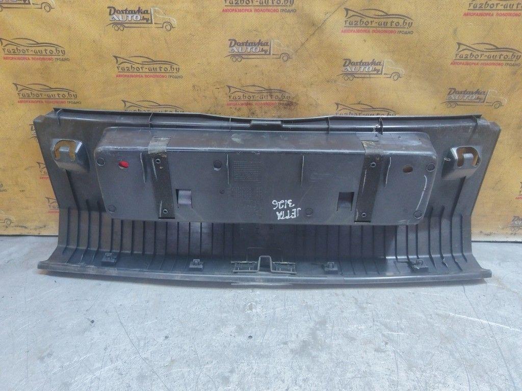 Накладка замка багажника 58B2UU Volkswagen Jetta - Фото 3