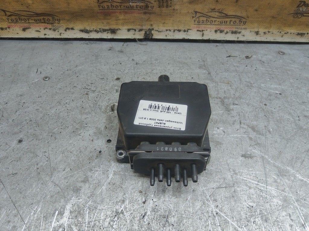 Блок управления турбиной 9UBPAT Volkswagen Jetta - Фото 1