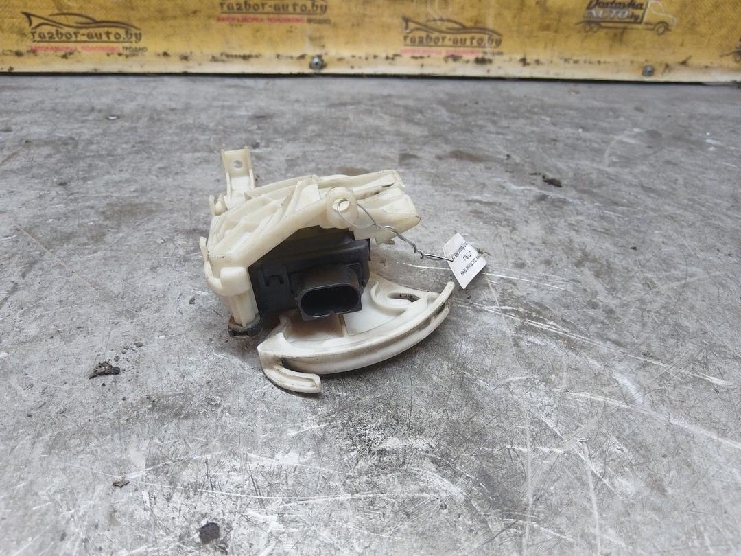 Моторчик заслонки печки JTV9L4 Volkswagen Passat купить