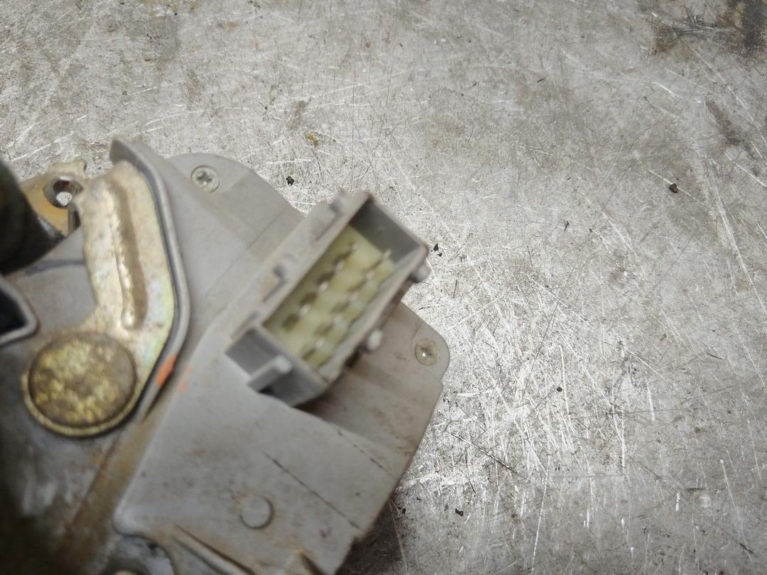Замок двери передней правой AQ949F Peugeot 406 купить в магазине запчастей бу