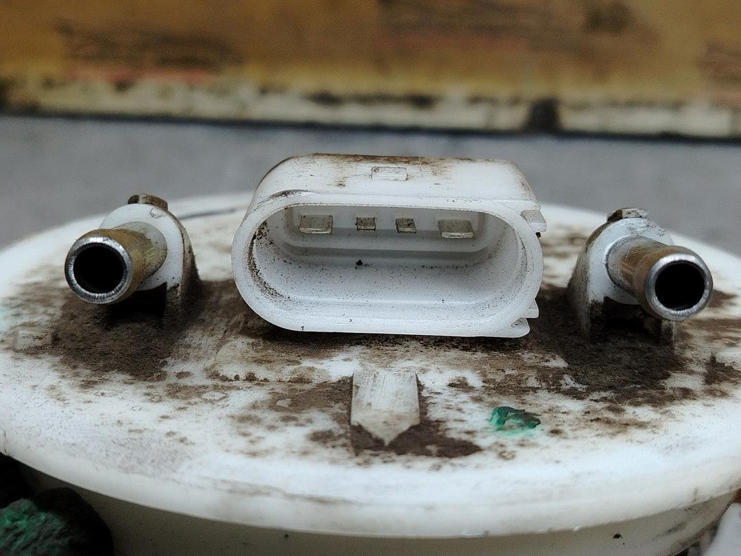 Колба в бак EPL4YZ Volkswagen Passat - Фото 4