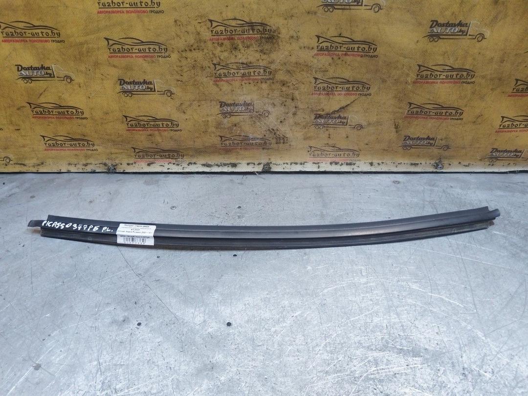 Молдинг стекла двери передней левой наружный S7L8WF Citroen Xsara Picasso - Фото 1