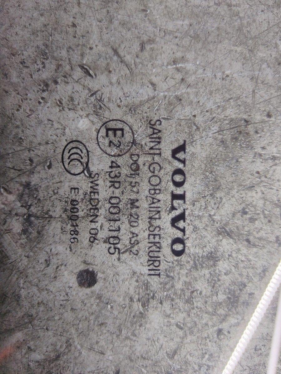 Стекло двери передней правой 2SX2YJ Volvo S40 купить