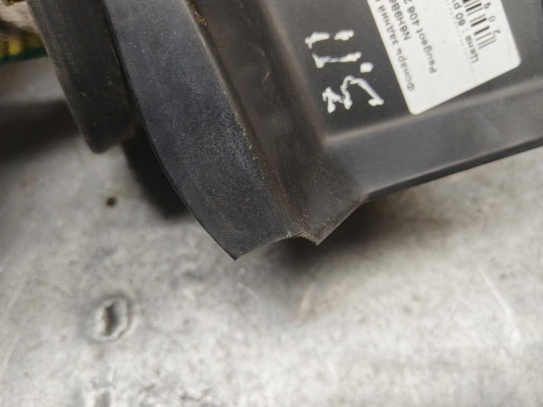 Фонарь задний правый N6H9B6 Peugeot 406 - Фото 3