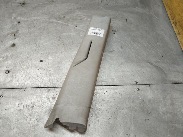 Обшивка стойки центральной правой CCEN70 Volvo V40