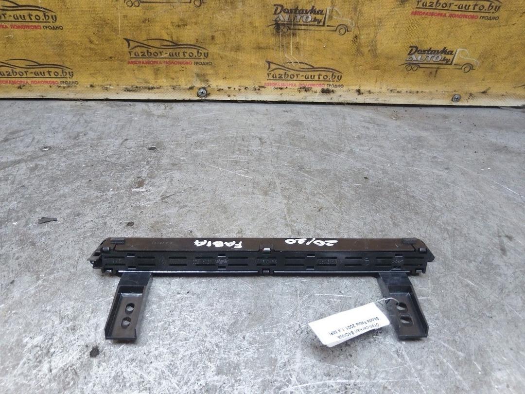 Стоп-сигнал B4OIWA Skoda Fabia купить на авторазборке