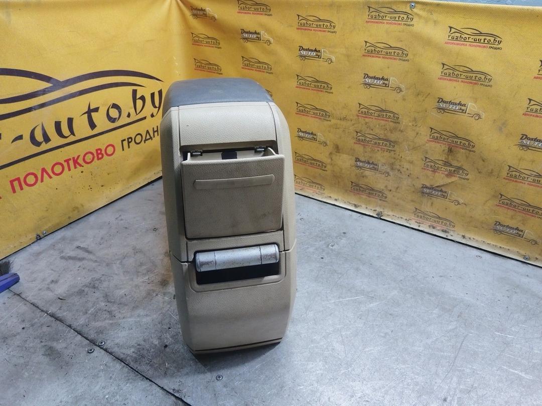 Подлокотник XW5CUR Ford C-Max купить с доставкой