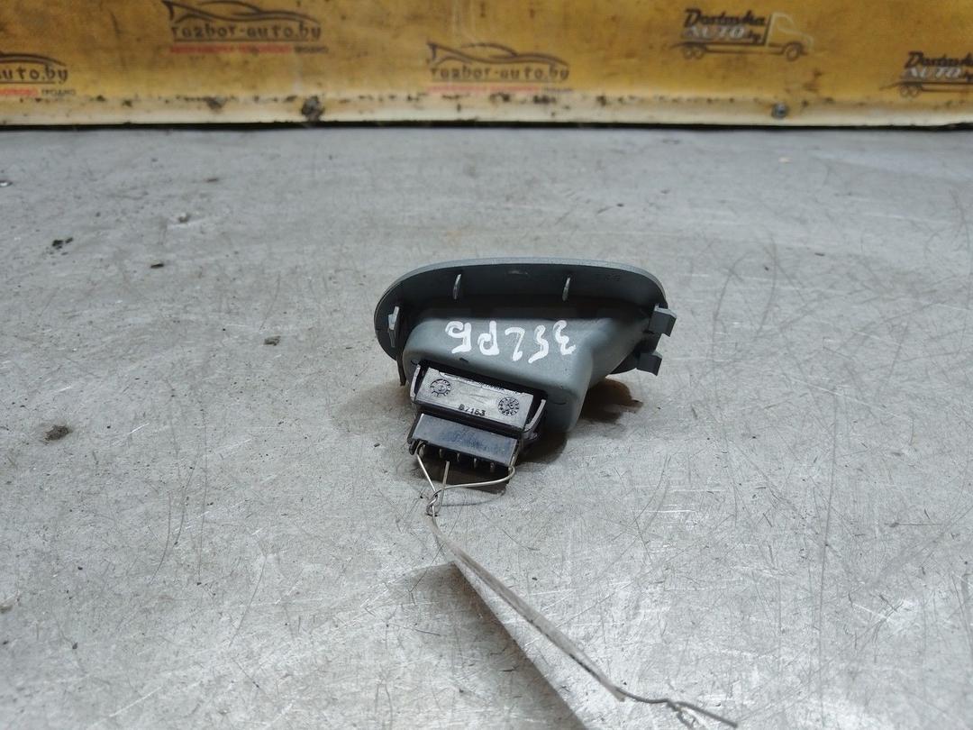 Кнопка стеклоподъемника переднего правого Q6ATV2 Renault Scenic купить