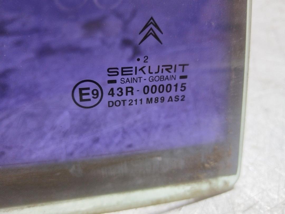 Стекло двери задней правой 56WL9Y Citroen Xsara Picasso купить