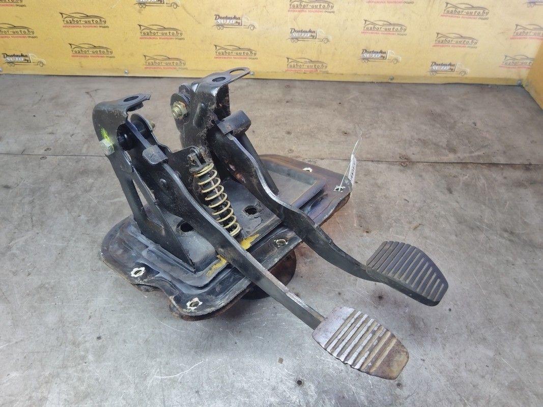 Узел педальный (блок педалей) 5OHE3V Peugeot 406