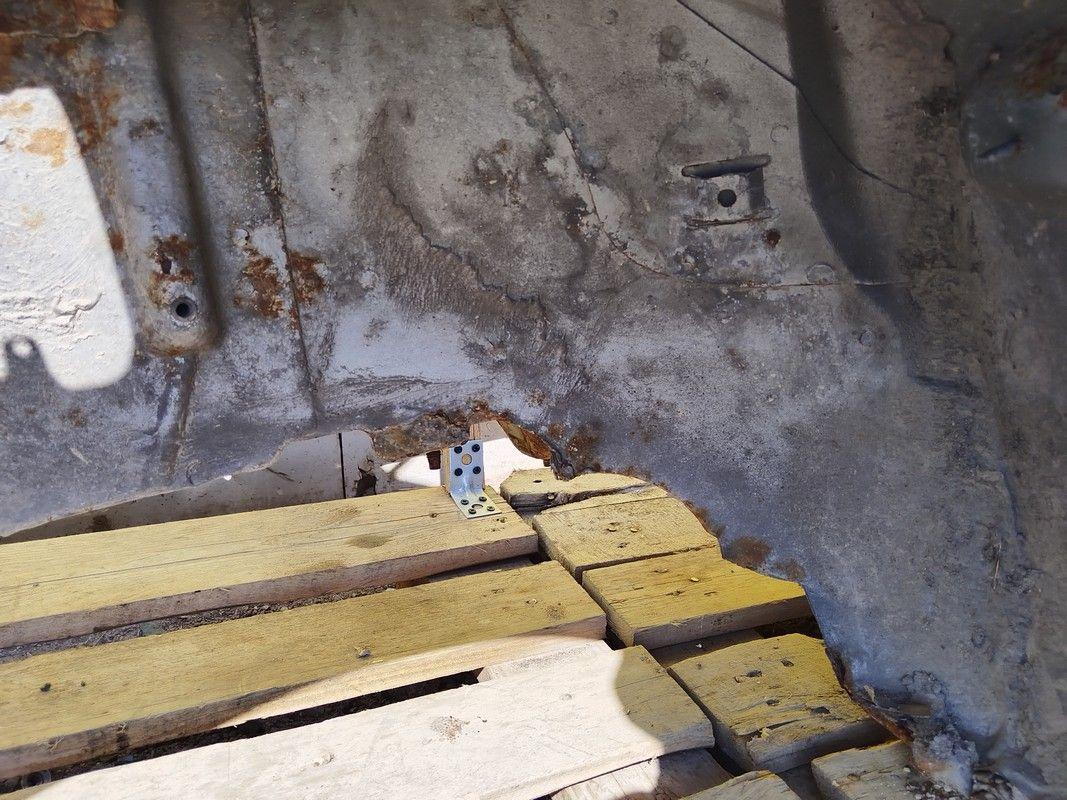 Крыло заднее правое 7B6IIO Peugeot 406 купить на авторазборке