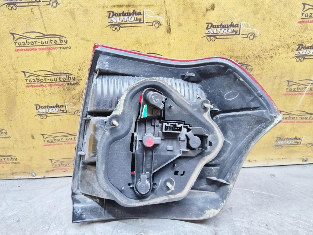 Фонарь задний правый 5F4TGH Toyota Corolla купить на авторазборке