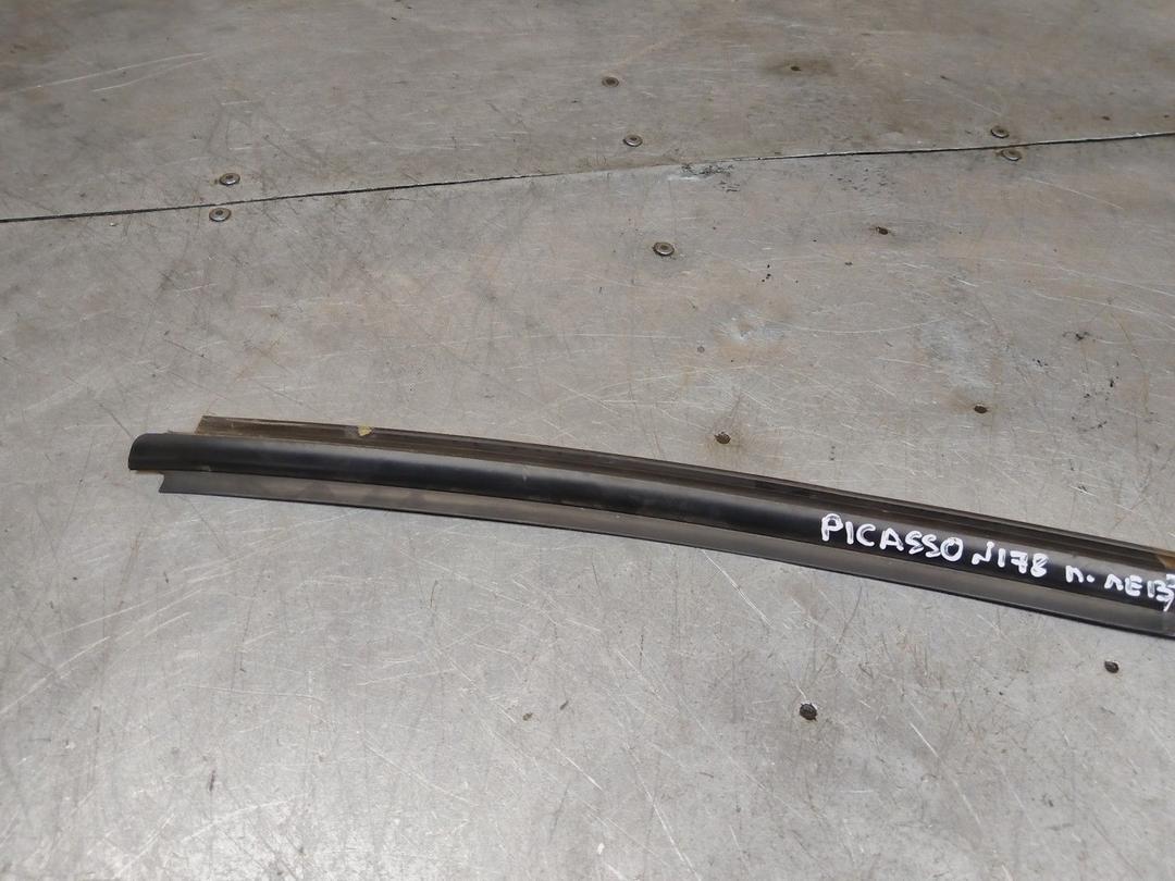 Молдинг стекла двери передней левой наружный POMJ75 Citroen Xsara Picasso - Фото 2