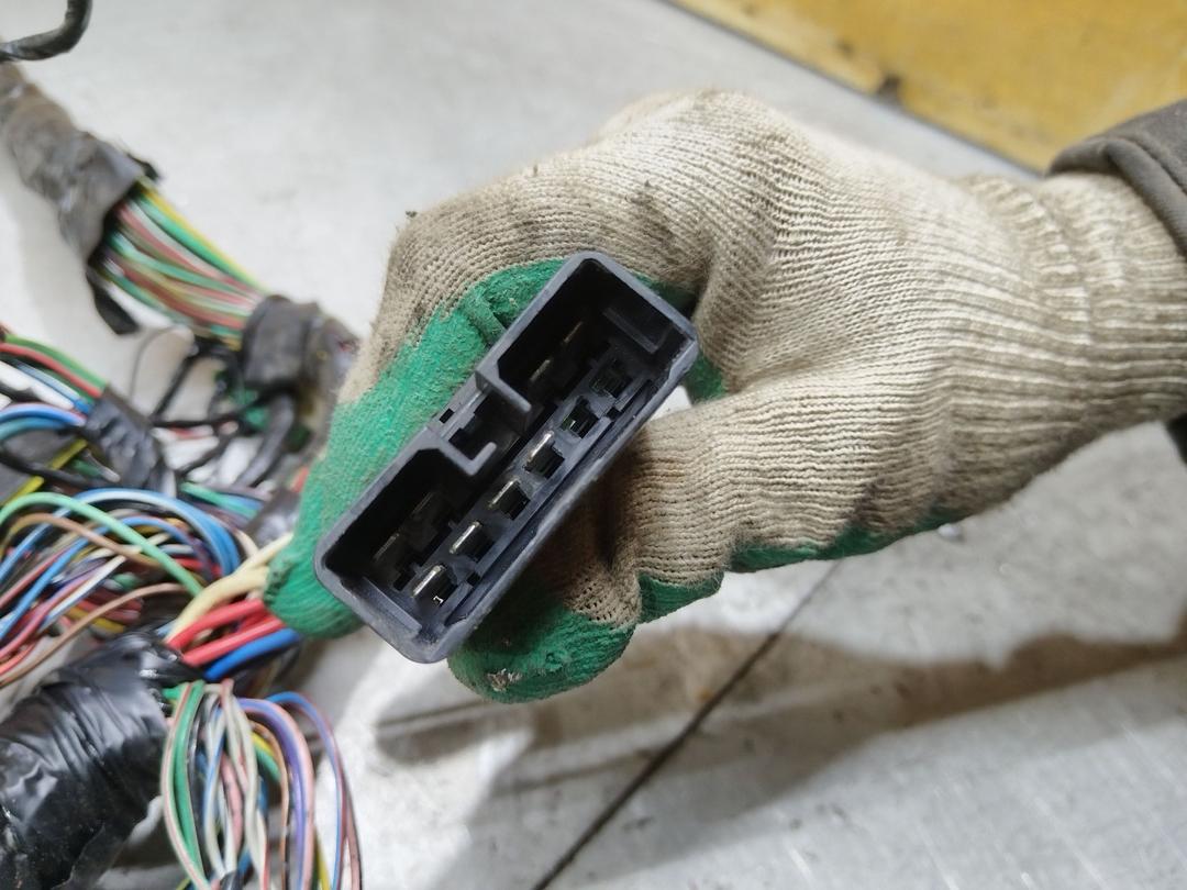 Проводка салона WDBACG Mitsubishi Carisma undefined