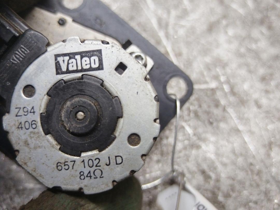 Моторчик заслонки печки UZWLP8 Peugeot 607 купить на авторазборке