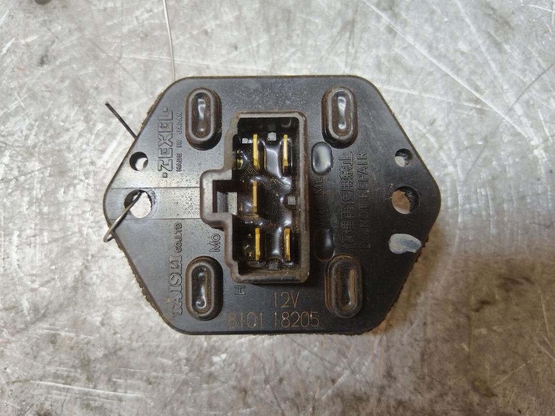 Сопротивление печки UOLEIQ Subaru Forester купить с доставкой