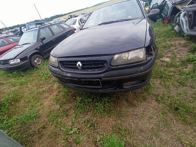 Решетка радиатора 4QS5KR Renault Safrane