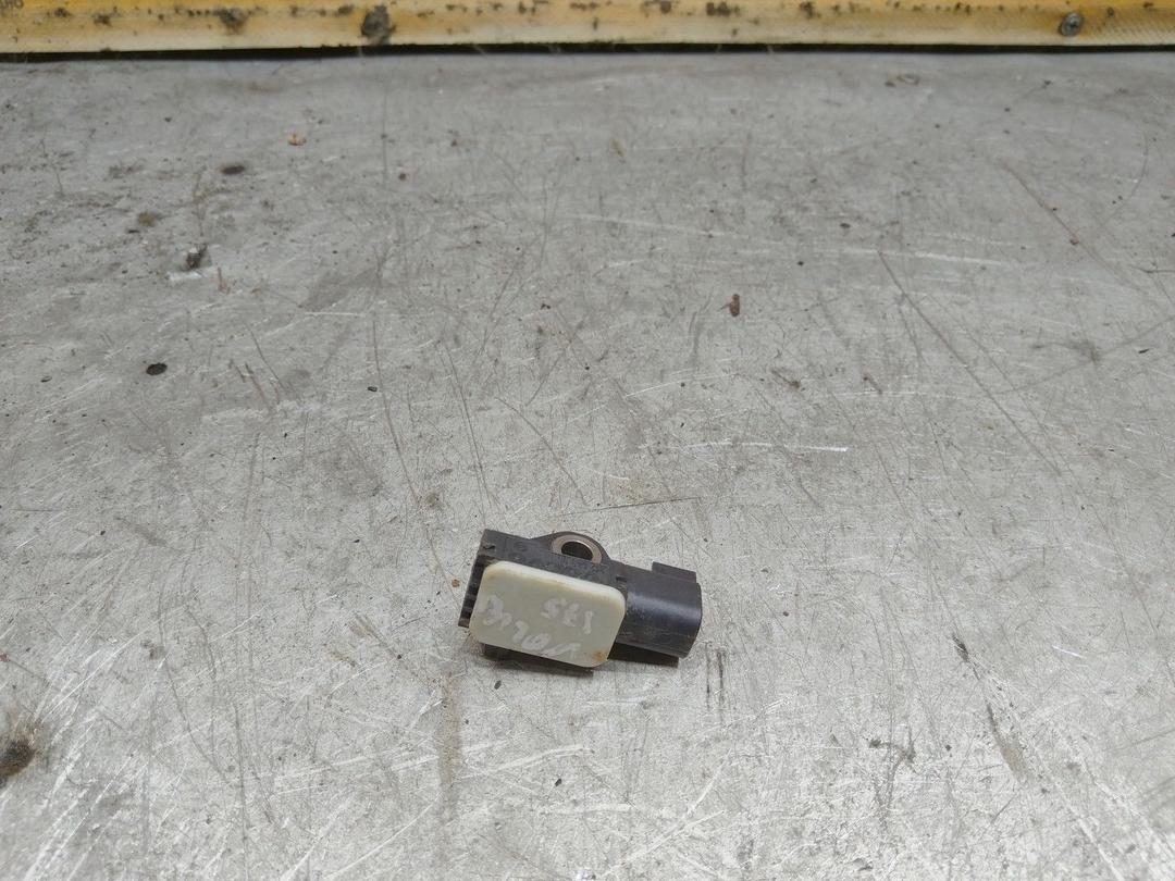 Датчик удара SWO2A7 Volvo XC70