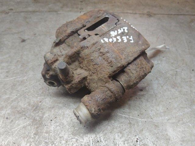 Суппорт передний правый E0WKYG Ford Escort купить