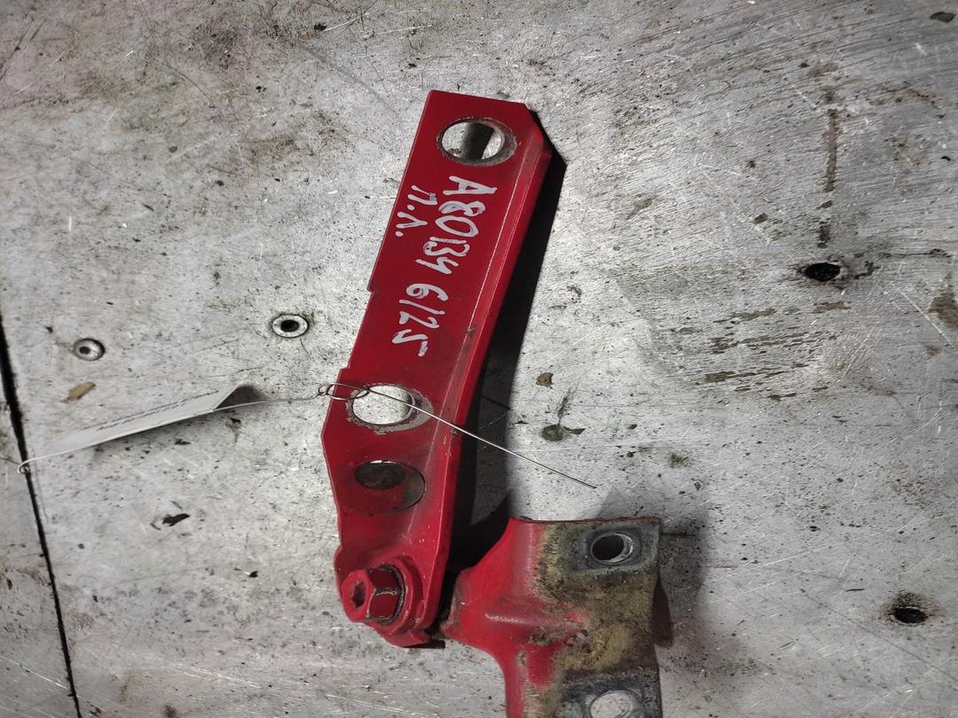 Петля капота левая E79INA Audi 80 - Фото 1