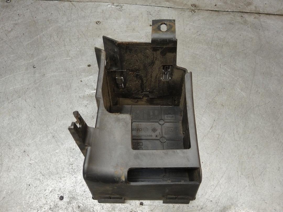 Короб предохранителей 60458R Peugeot 306 - Фото 3