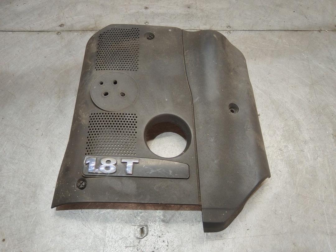 Декоративная крышка двигателя Z1GMD1 Volkswagen Passat