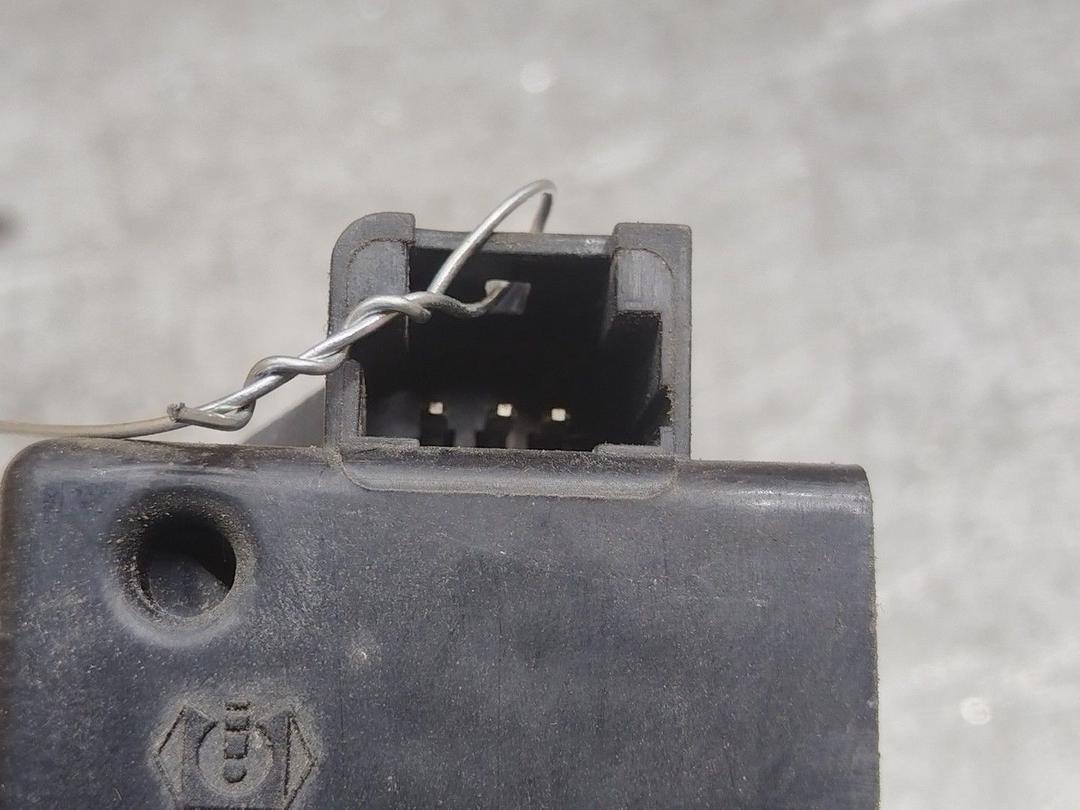 Замок багажника 8KB7BA Citroen Xsara Picasso - Фото 4