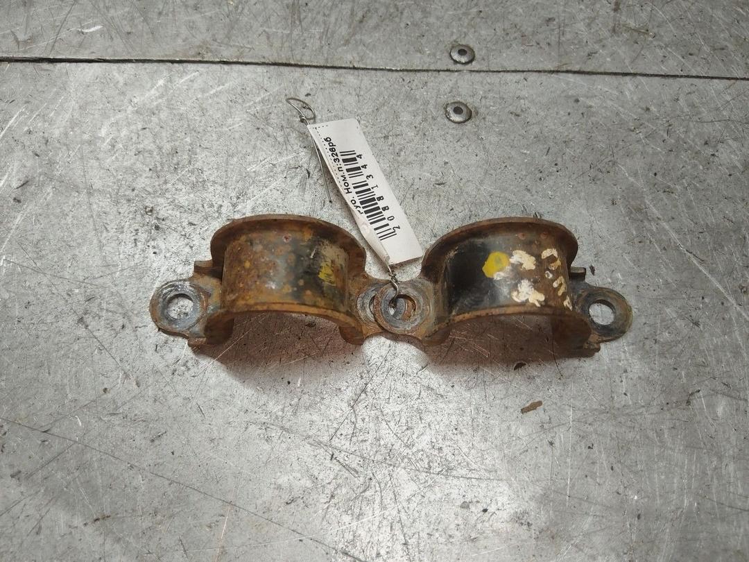 Крепление втулки стабилизатора Y2I3Y7 Rover 45