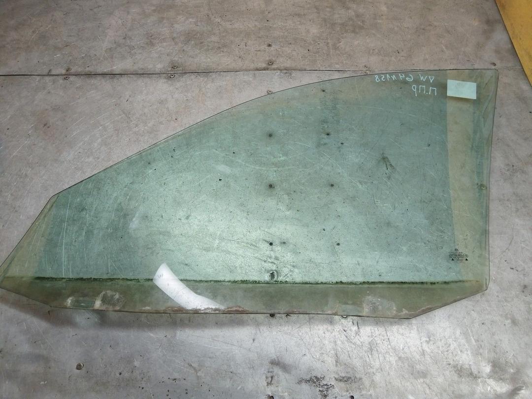 Стекло двери передней правой 26Y15C Volkswagen Golf купить с доставкой