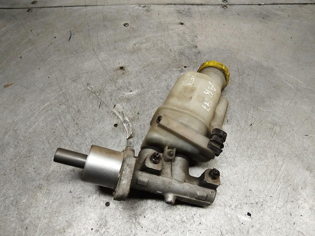 Цилиндр тормозной главный QID76B Alfa Romeo 147