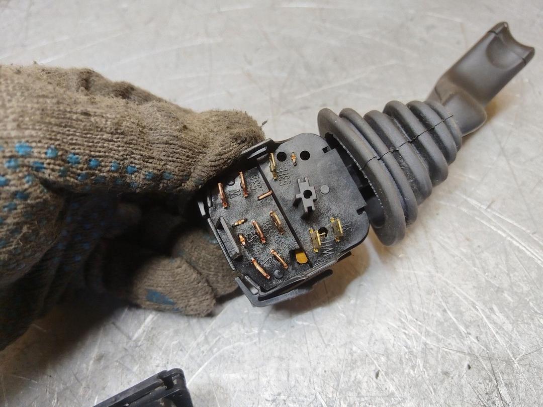 Переключатель подрулевой (стрекоза) KBLTK0 Opel Astra купить с доставкой