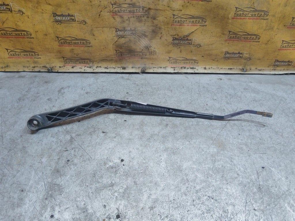 Щеткодержатель (поводок стеклоочистителя, дворник) U2G61Q Opel Insignia - Фото 4