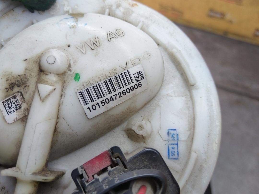 Колба в бак TKRS7W Volkswagen Passat купить с доставкой