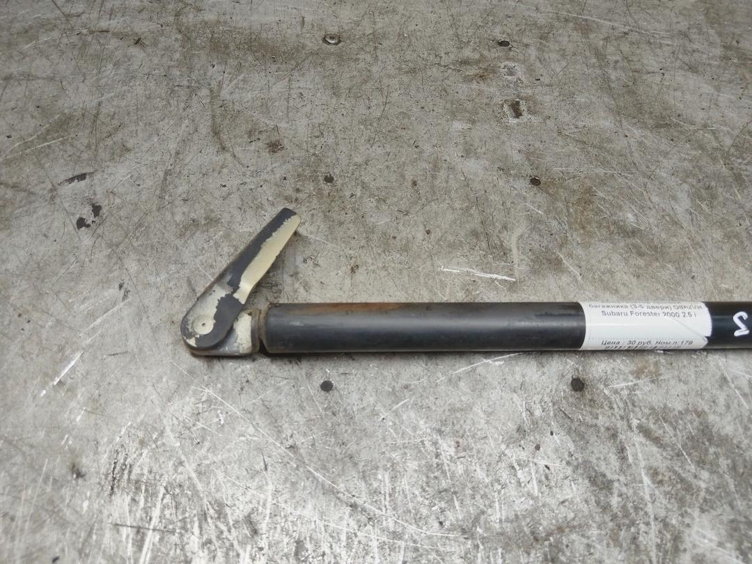 Амортизатор крышки багажника (3-5 двери) O8A2VH Subaru Forester - Фото 3