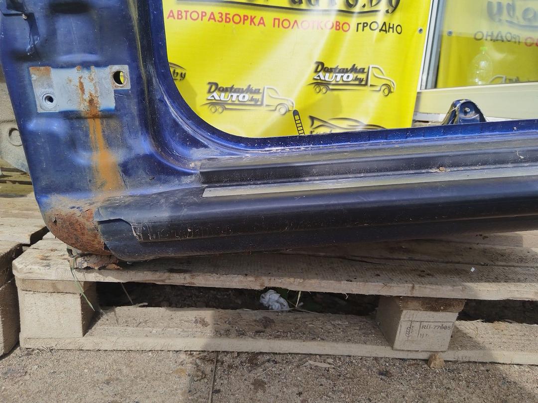 Лонжерон левый YHAZ0M Audi A4 купить с доставкой