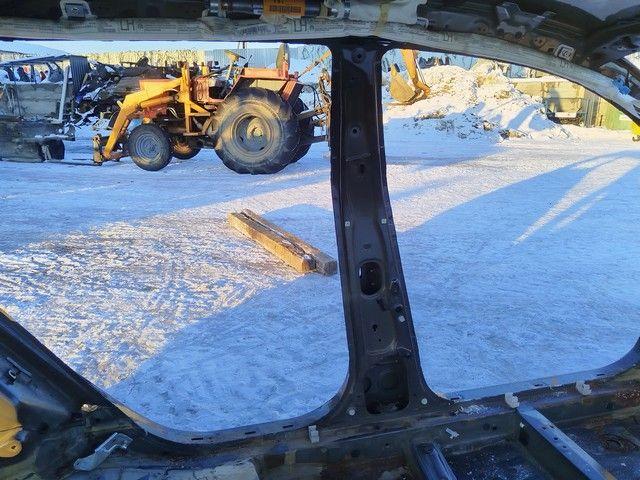 Стойка кузовная центральная левая 4KR3V9 Toyota Avensis купить с доставкой