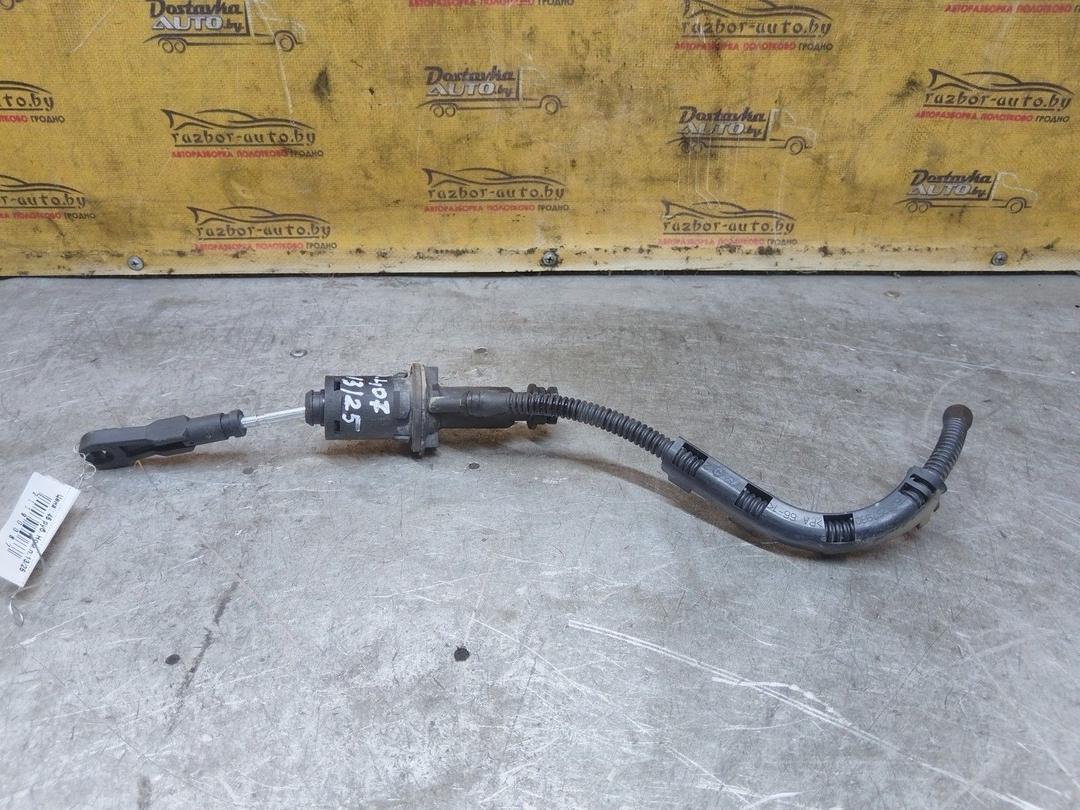 Цилиндр сцепления главный 4FUWRZ Peugeot 407 купить в магазине запчастей бу