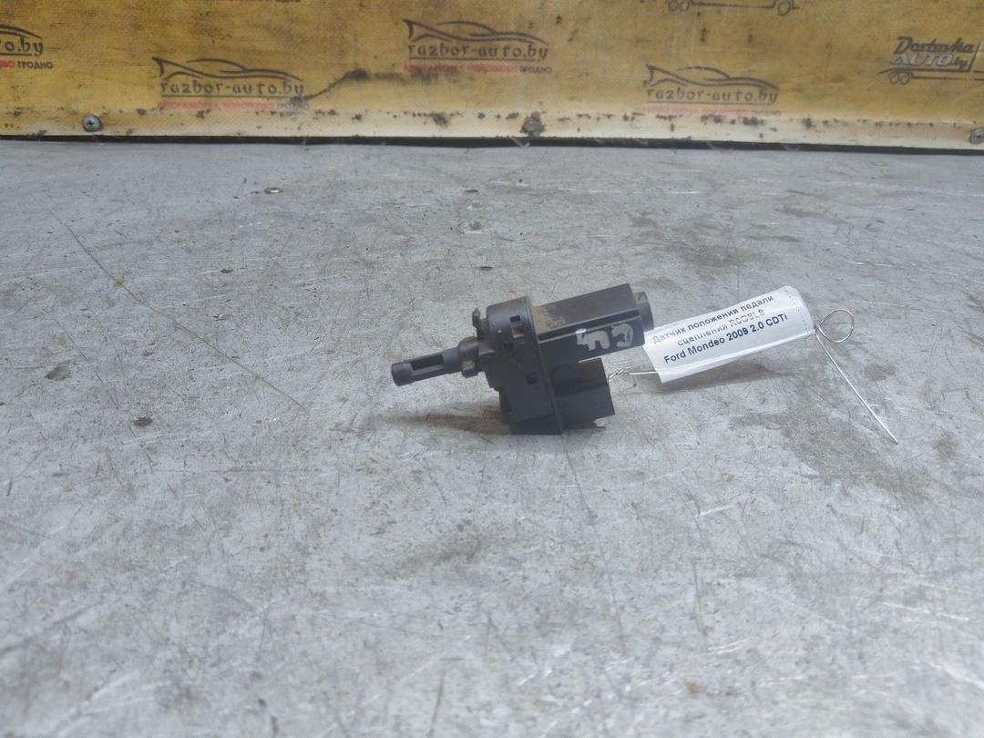 Датчик положения педали сцепления R0G8L8 Ford Mondeo