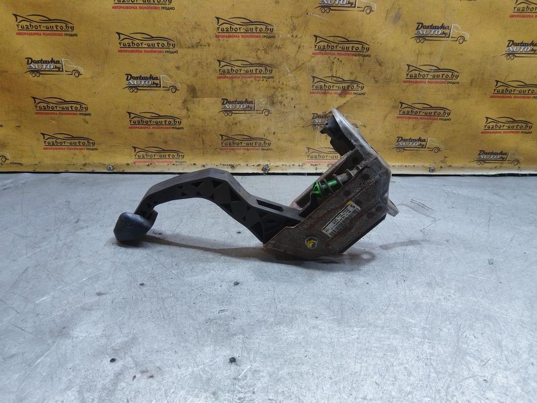 Педаль сцепления 6J5TK1 Skoda Fabia купить на авторазборке