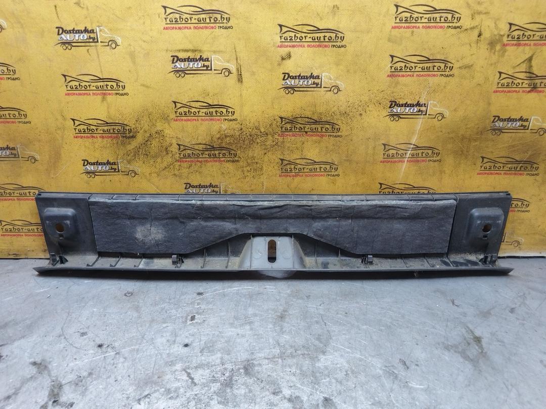 Накладка замка багажника RA6K3M Toyota Corolla купить в магазине запчастей бу