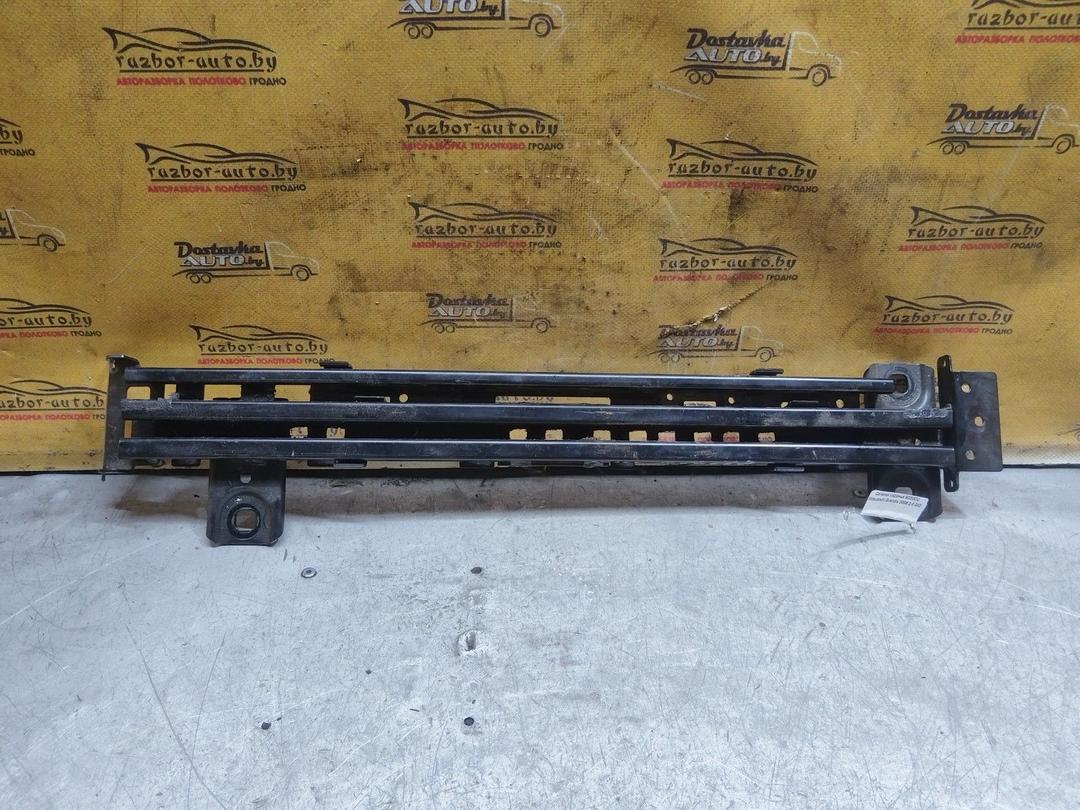 Салазки сиденья 9O30CU Mitsubishi Grandis