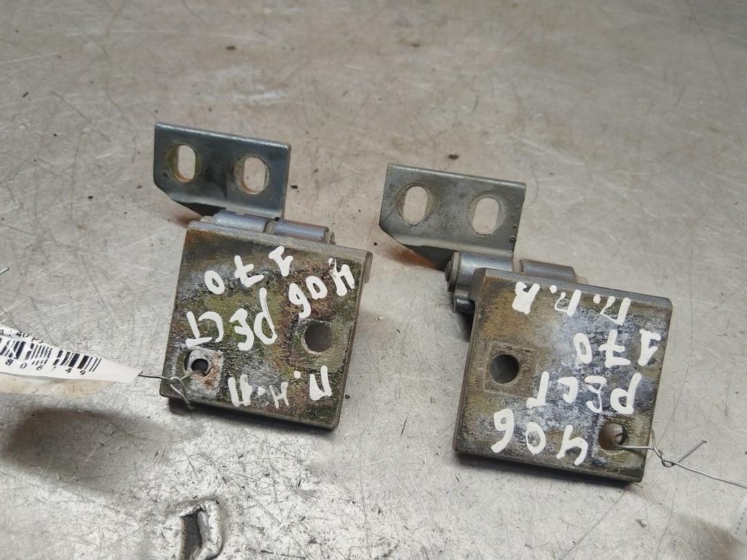 Петля двери передней правой Y88CMW Peugeot 406 - Фото 2