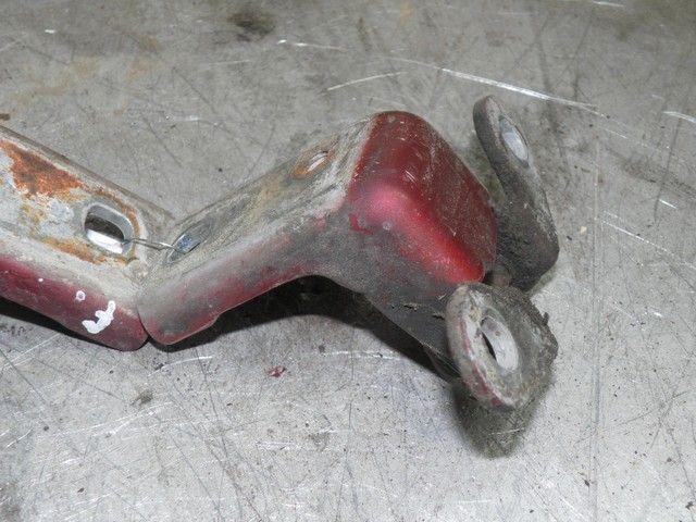 Петля двери задней правой V8T08P Ford Mondeo купить в магазине запчастей бу